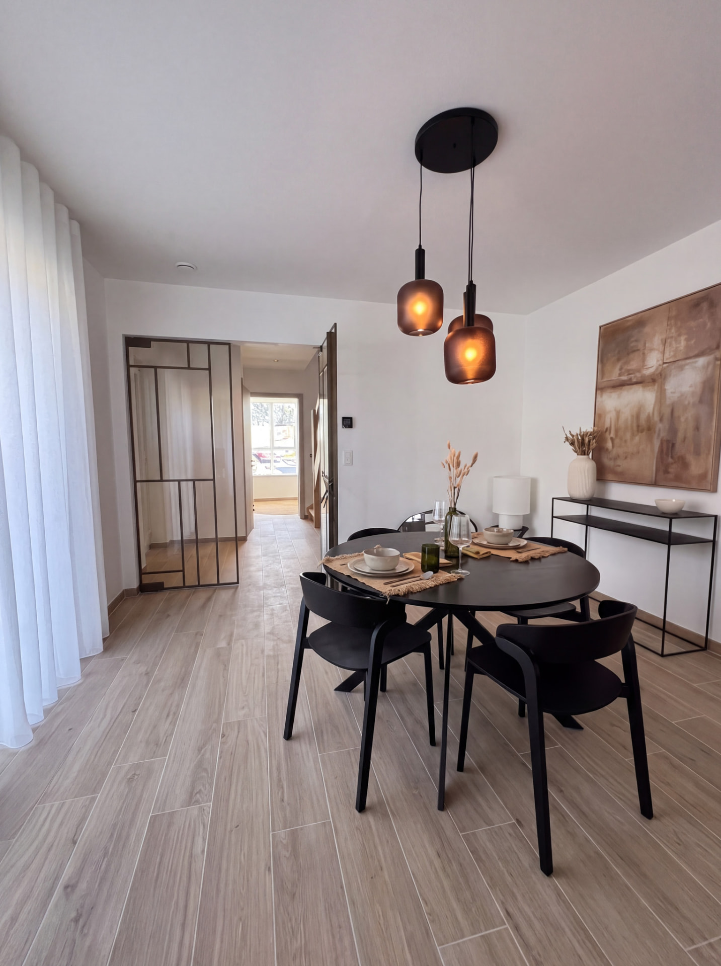 De Woninggalerij Lebbeke — eetkamer